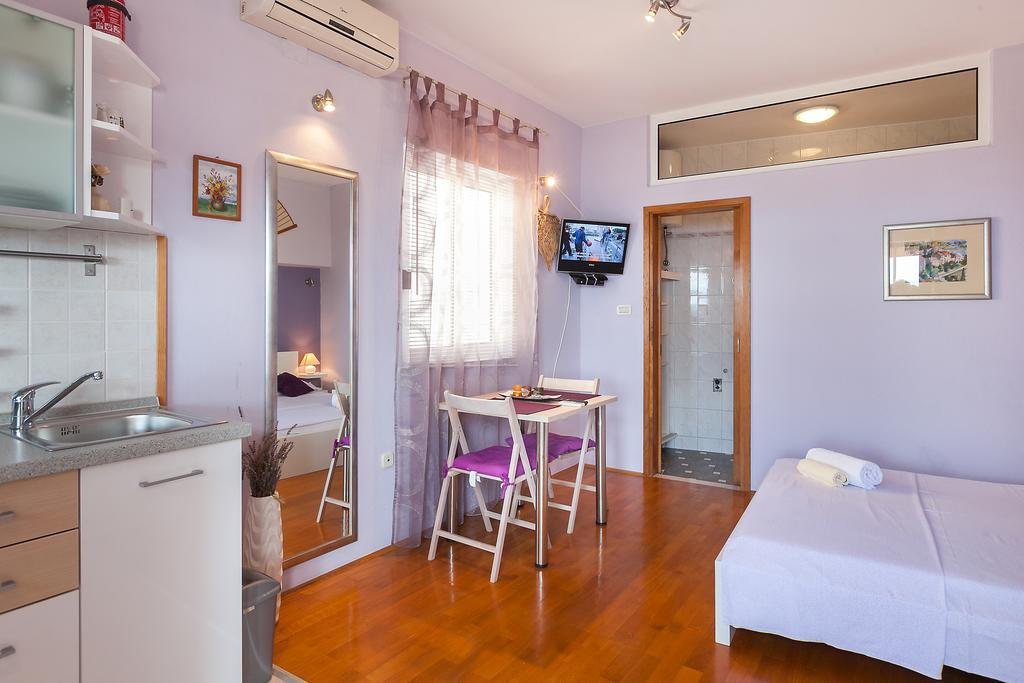 Studio Apartment Odak Podgora Esterno foto