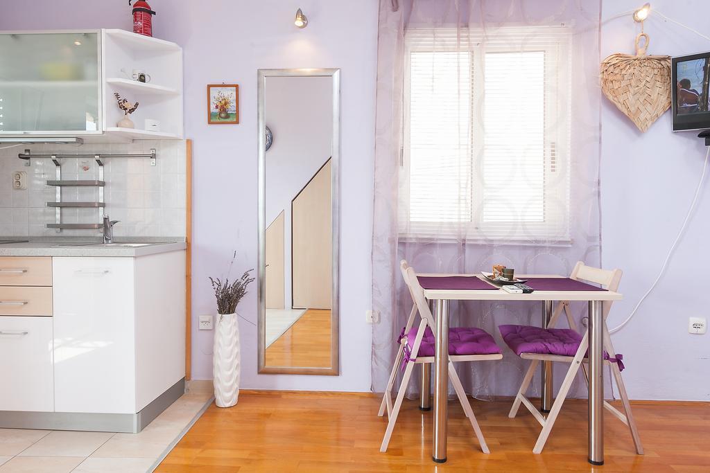 Studio Apartment Odak Podgora Esterno foto